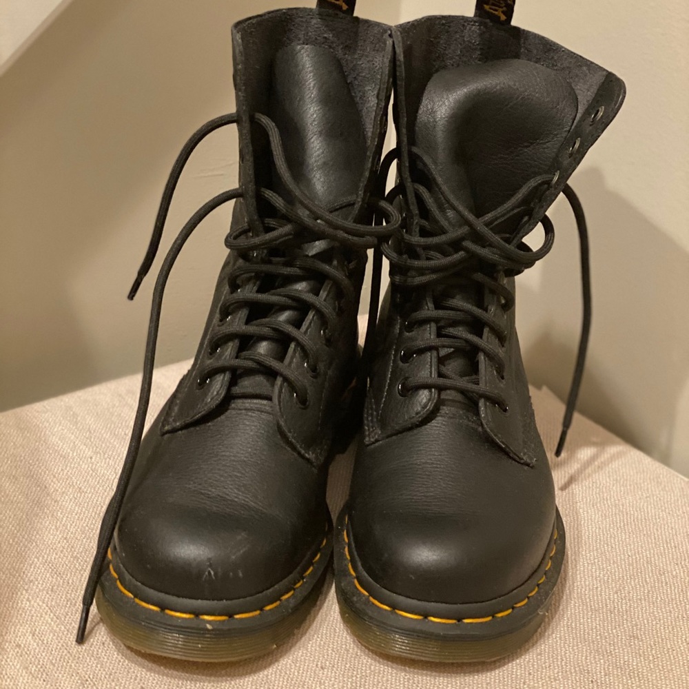 Doc Martin Smooth Leather Boots